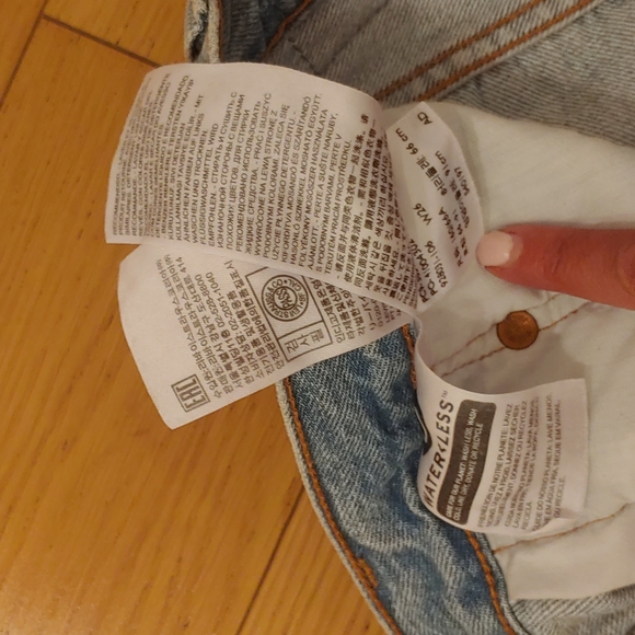 Levis Original Destroyed Denim Shorts "2 - Picture 4 of 7